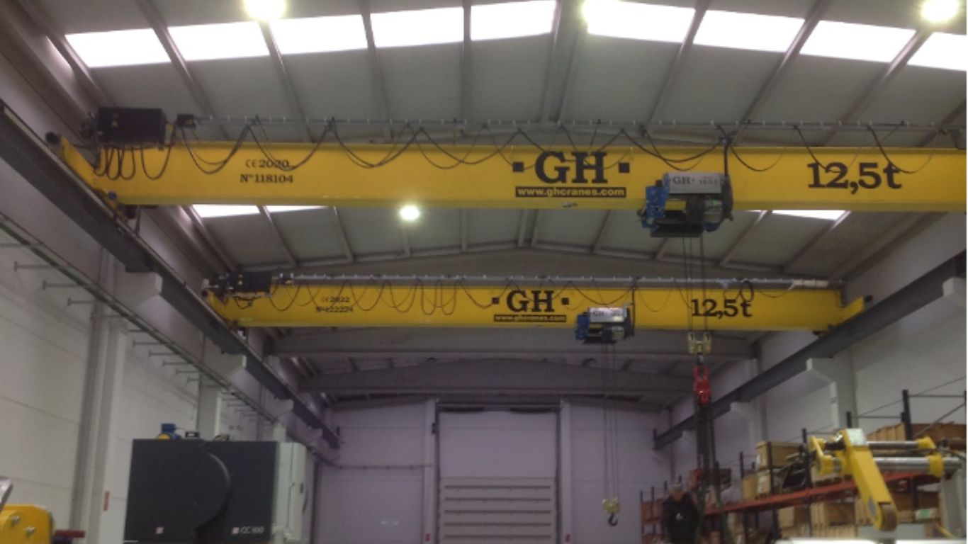 Maquinaria ampliación de fábrica