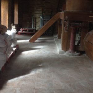 Posta en funcionamento dun muiño de auga para moenda de cereais