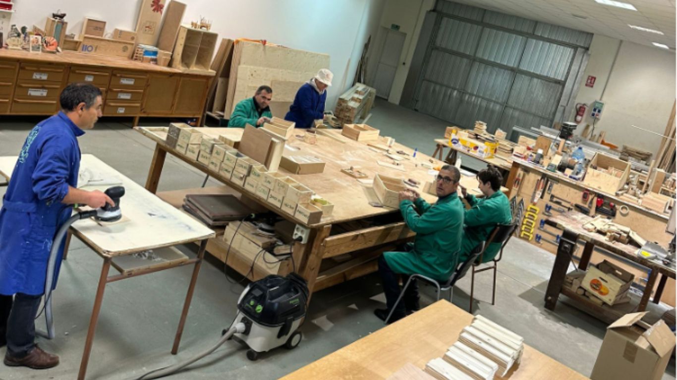 Obradoiro: Carpintería para a superación