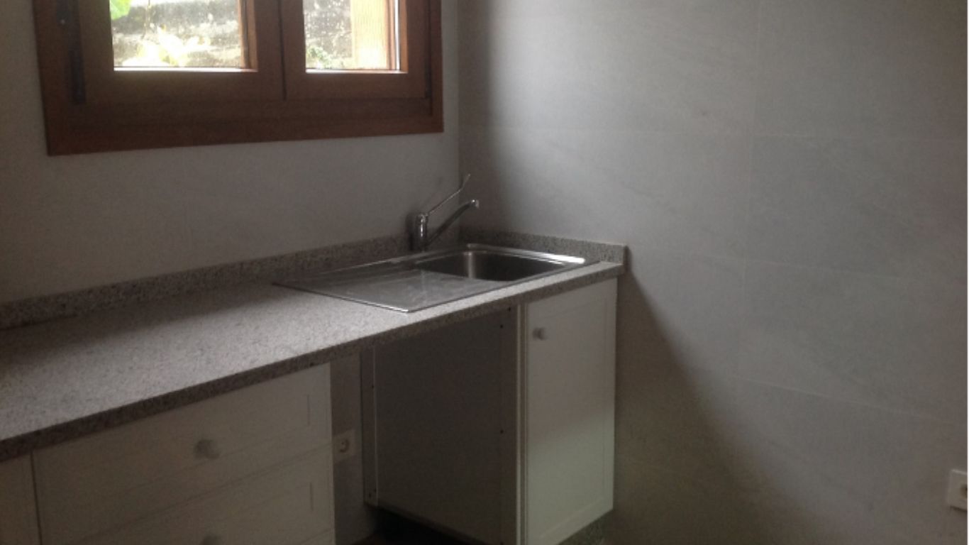 Adecuación de local e adquisición de equipamento