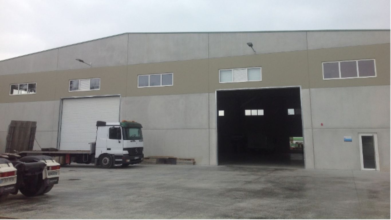 Nave para ampliación taller chapa e pintura