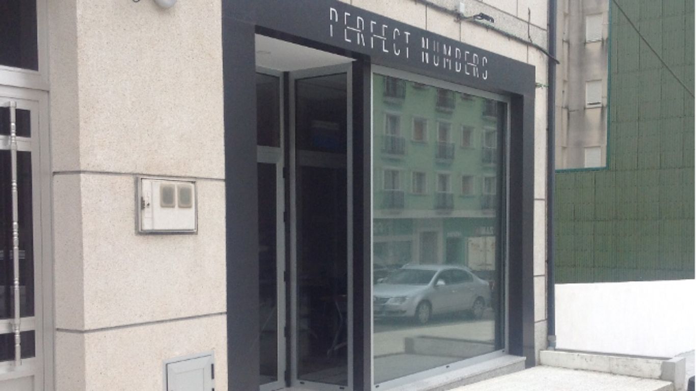 Adecuación local venta público