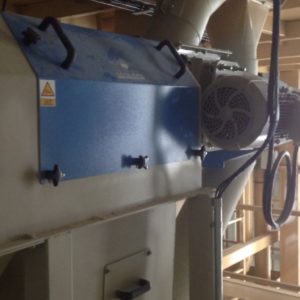 Instalación de cernedor en módulo de fabricación de piensos harina