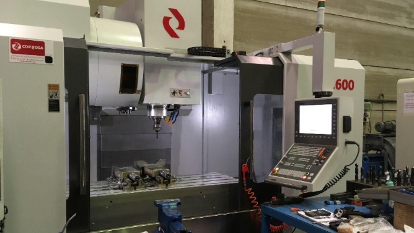 Suministro de Centro de mecanizado